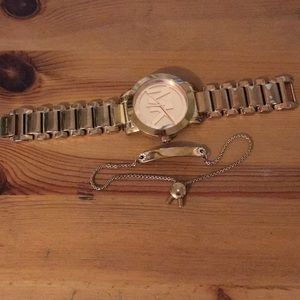 Rose gold watch and bracelet